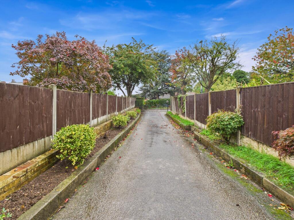 CAM04825G0-PR0192-STILL020