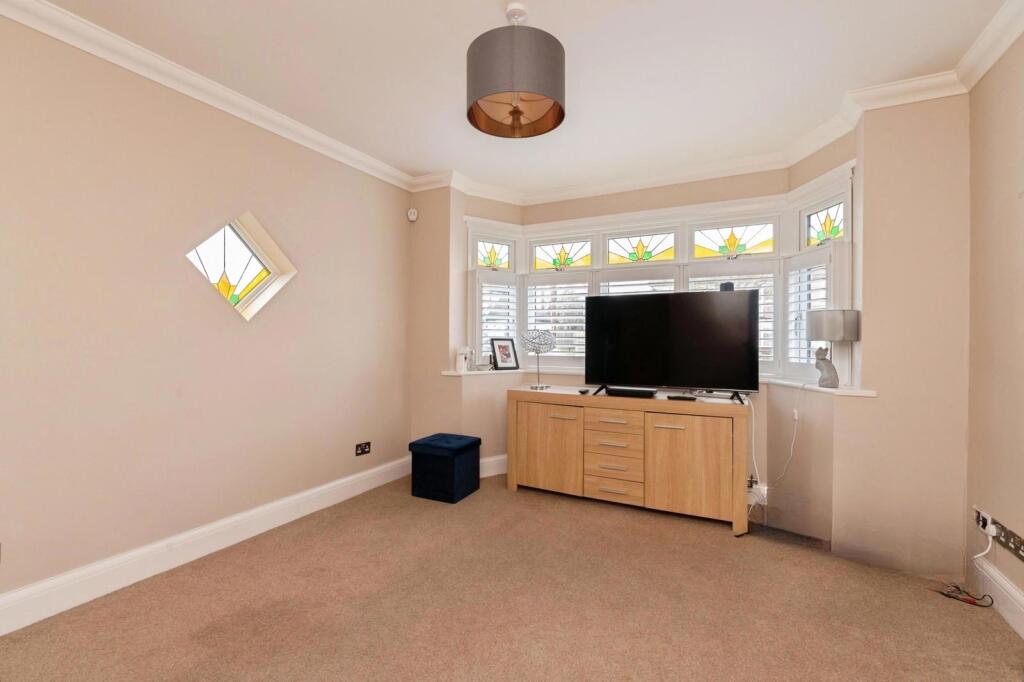 Lounge/Bedroom One