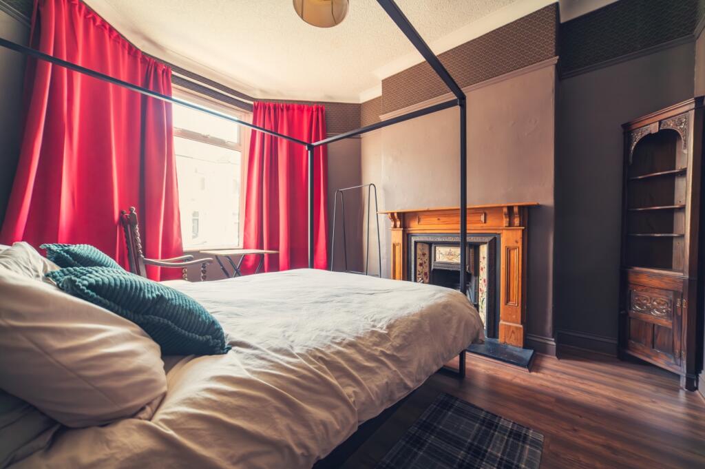 Call 02920 668585 to secure your viewing _14