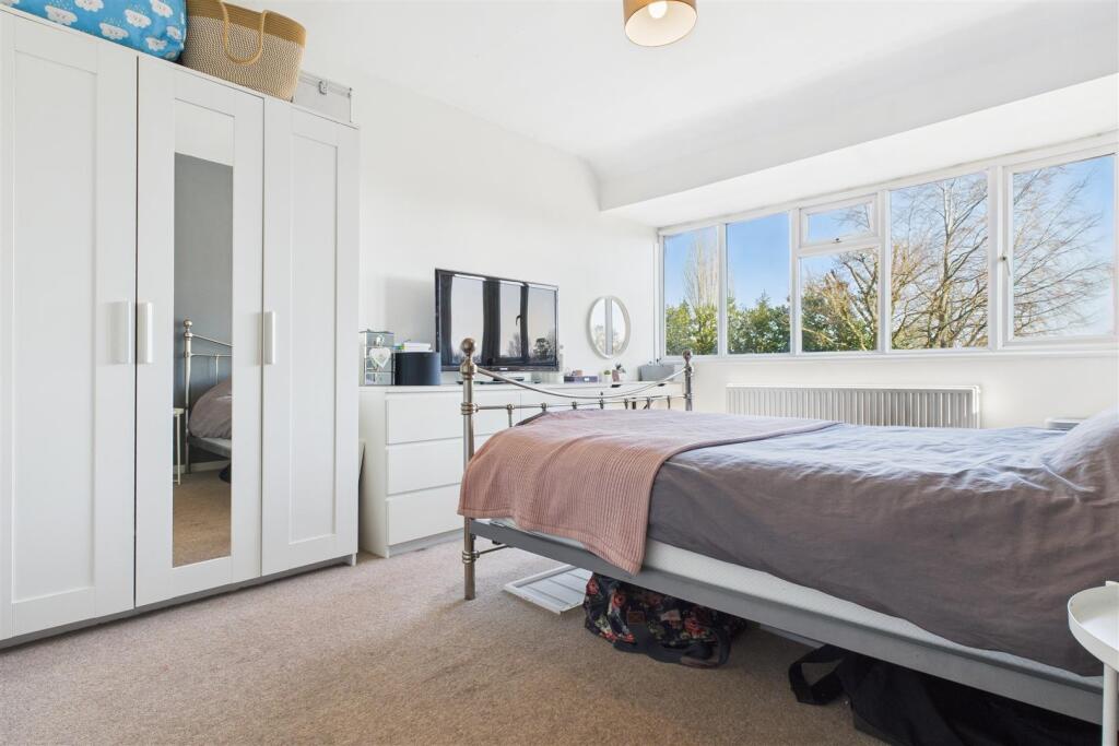 CAM04960G0-PR0009-STILL009 (Large).jpg