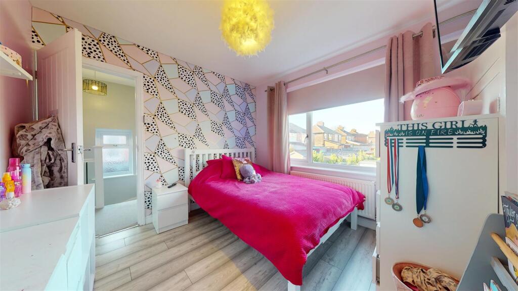 St Georges Avenue Bedroom