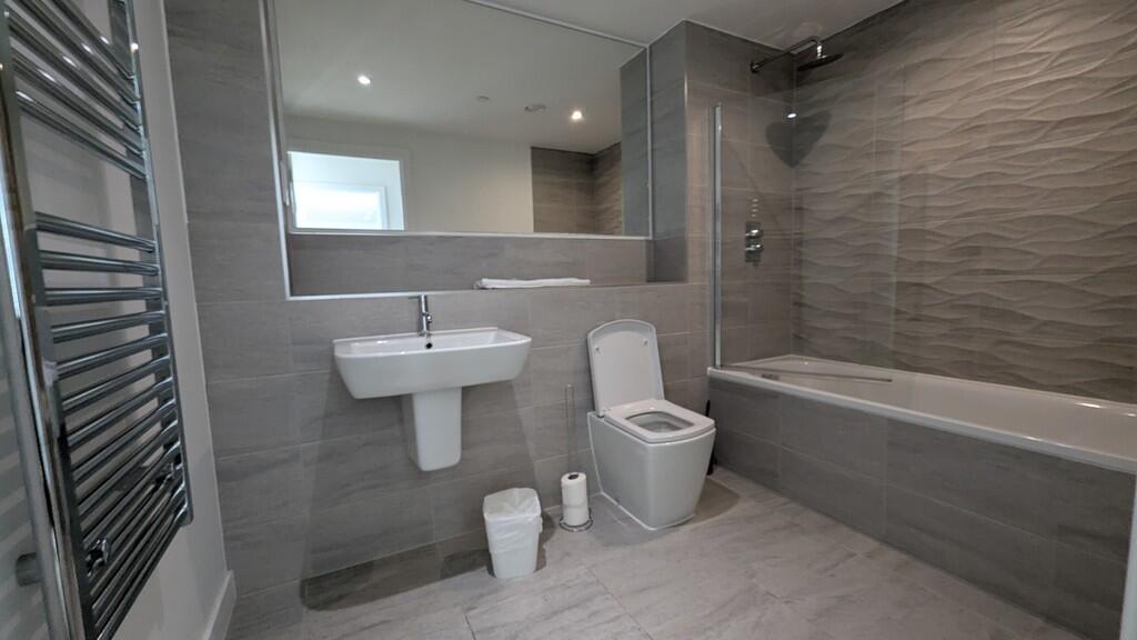 PXL_20250221_1556...