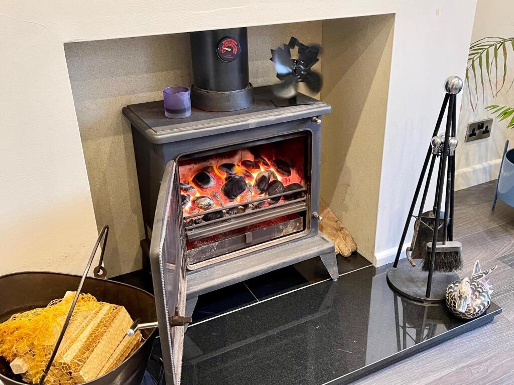 Solid Fuel Burning Stove