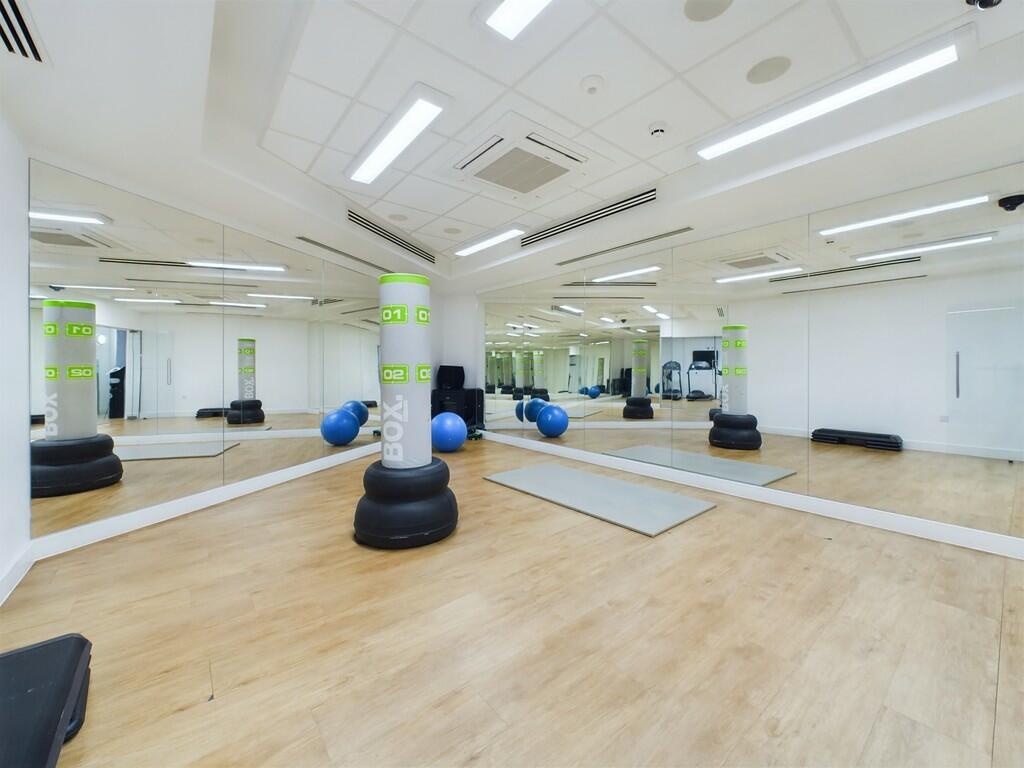 CAM02337G0-PR0168...