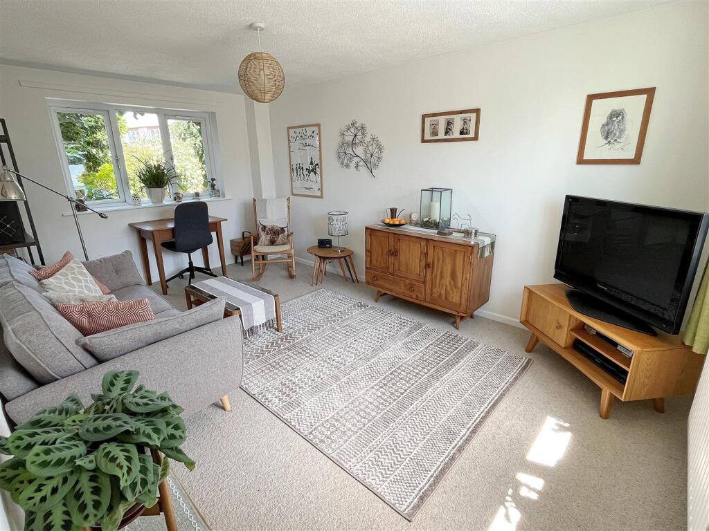 Sitting Room.jpg