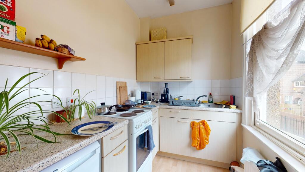 57 Larkfield Road, Richmond, Surrey, TW9 2PG