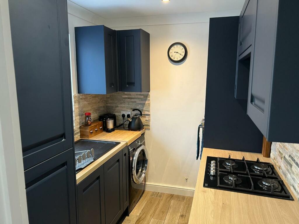 Rhuddlan Close Kitchen.JPG