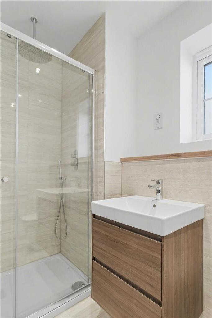 Master Ensuite
