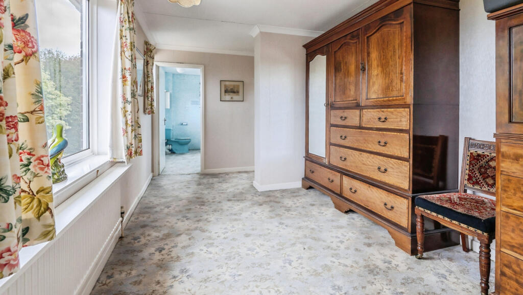 Master Suite Dressing Room