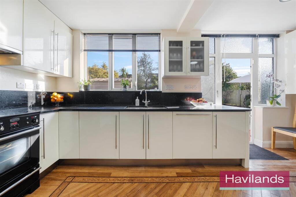 Winchmore Hill Road-19.jpg