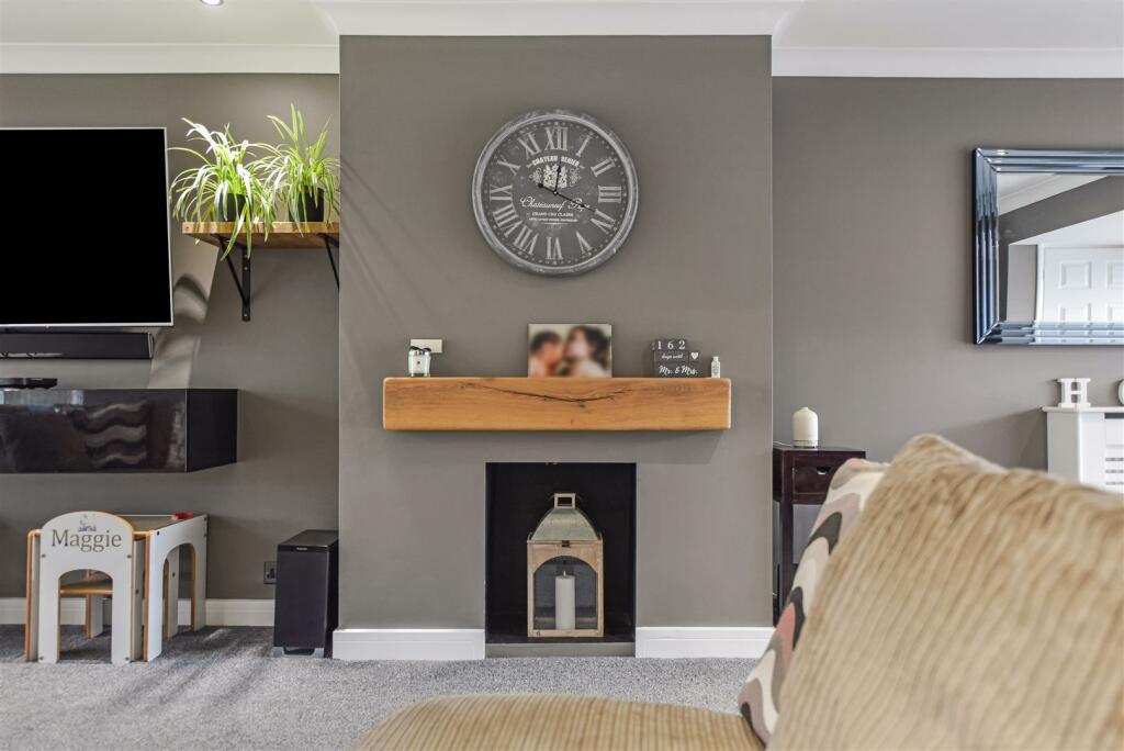 Fireplace.jpg