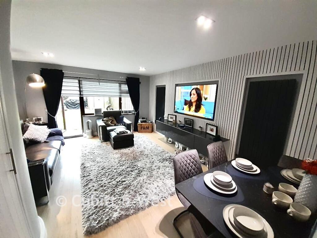 Living/Dining Room