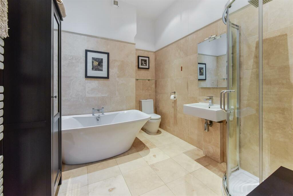 Bathroom One.jpg