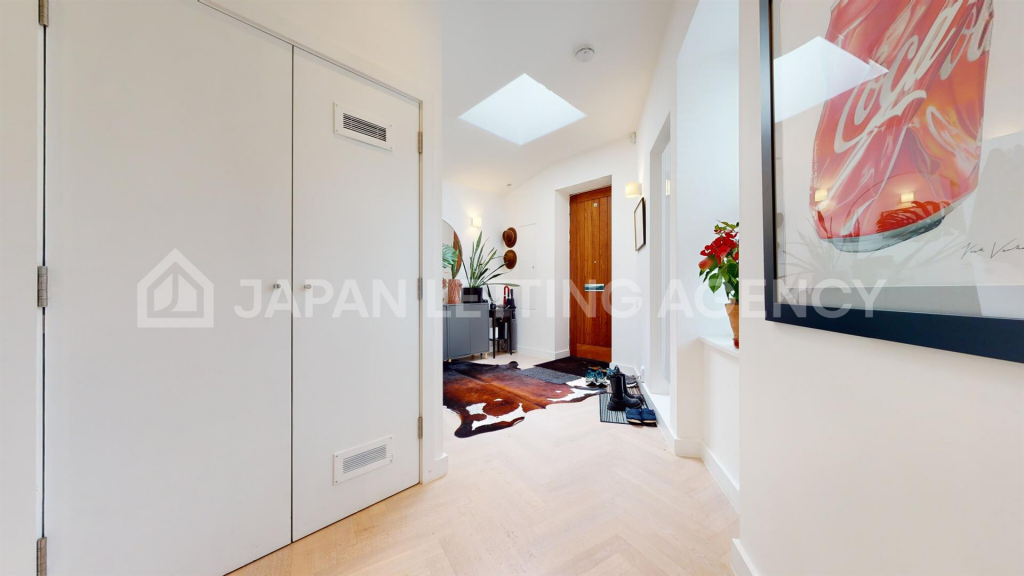 Entrance1-2_Watermarked.png