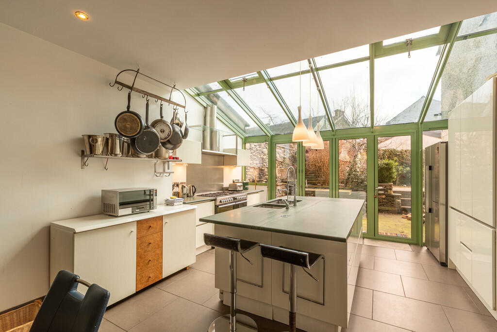 Kitchen/Family Ro...