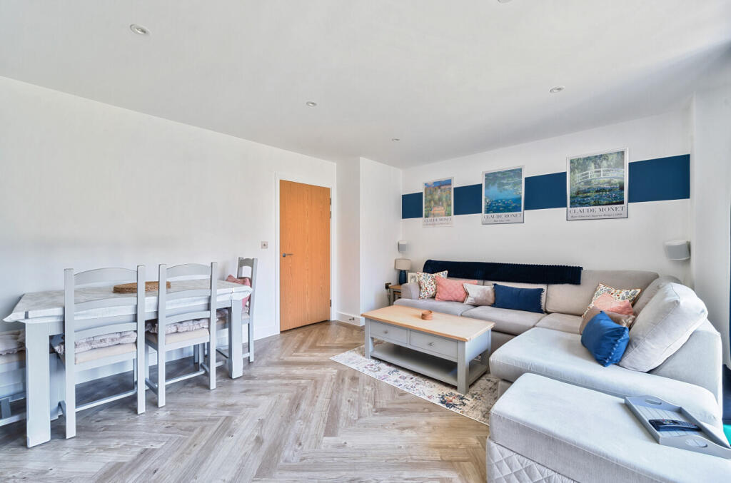 3-682314439abb8-1...