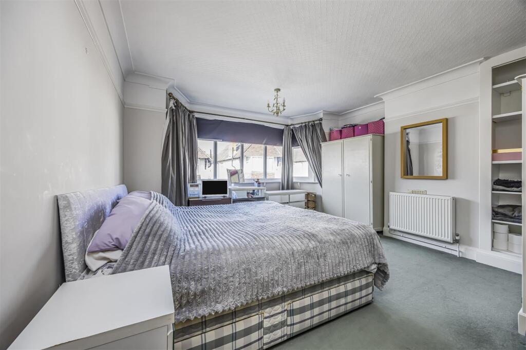 5 Woolner Avenue, Cosham-PorticoMarketing-SoldBy-1