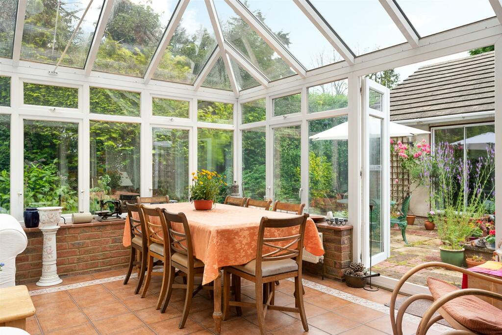 Conservatory dining