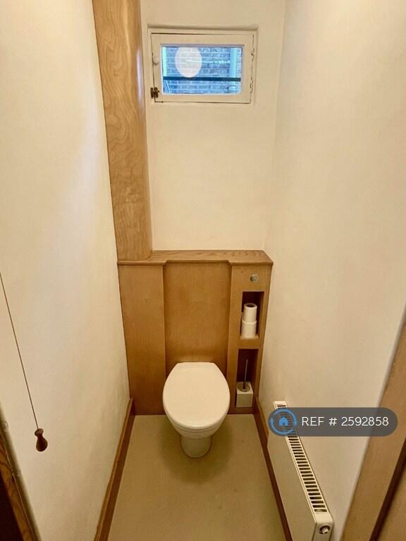 Upstairs Toilet 1