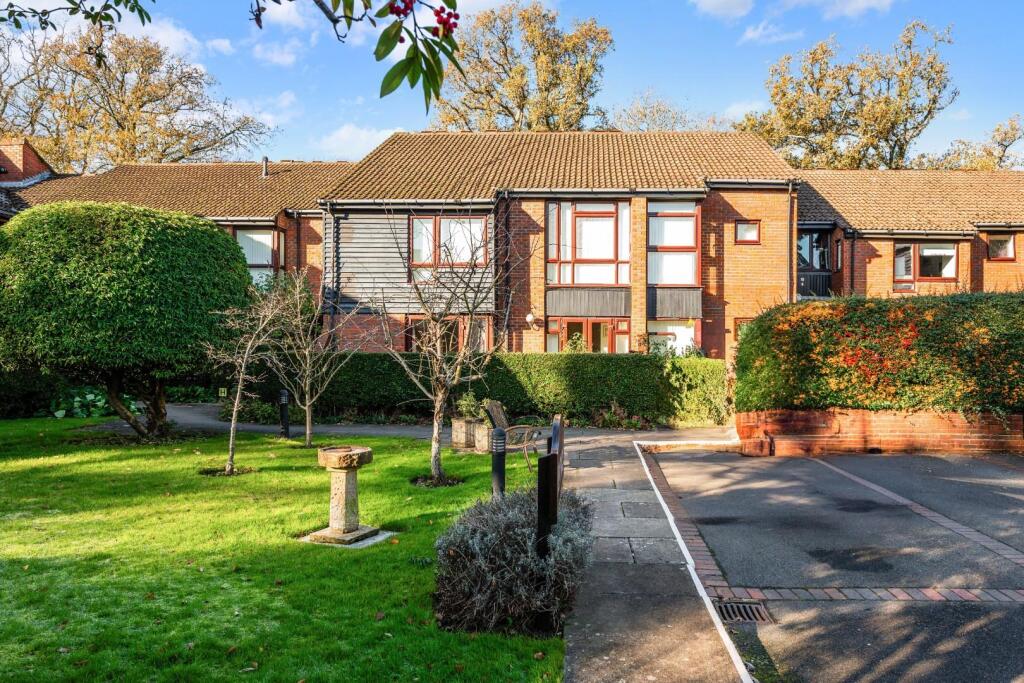 HEATHWOOD COURT