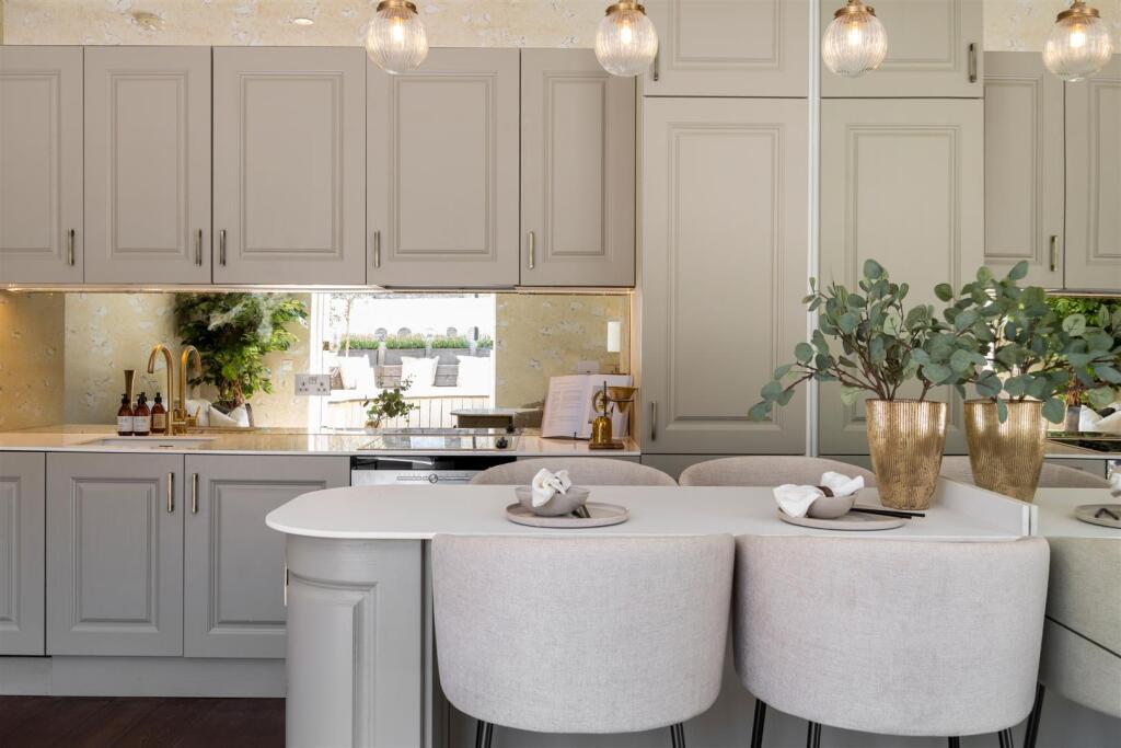 Flat 5, Caroline Walk Lo-46.jpg