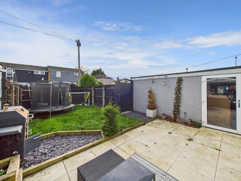 CAM05192G0-PR0180-STILL020