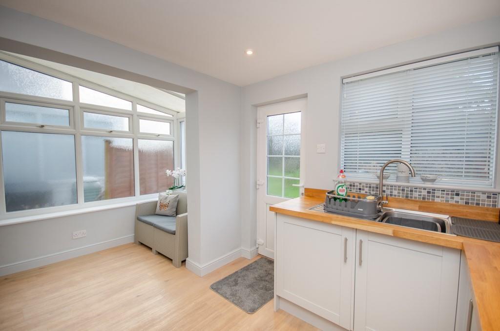 Kitchen pic 4.jpg