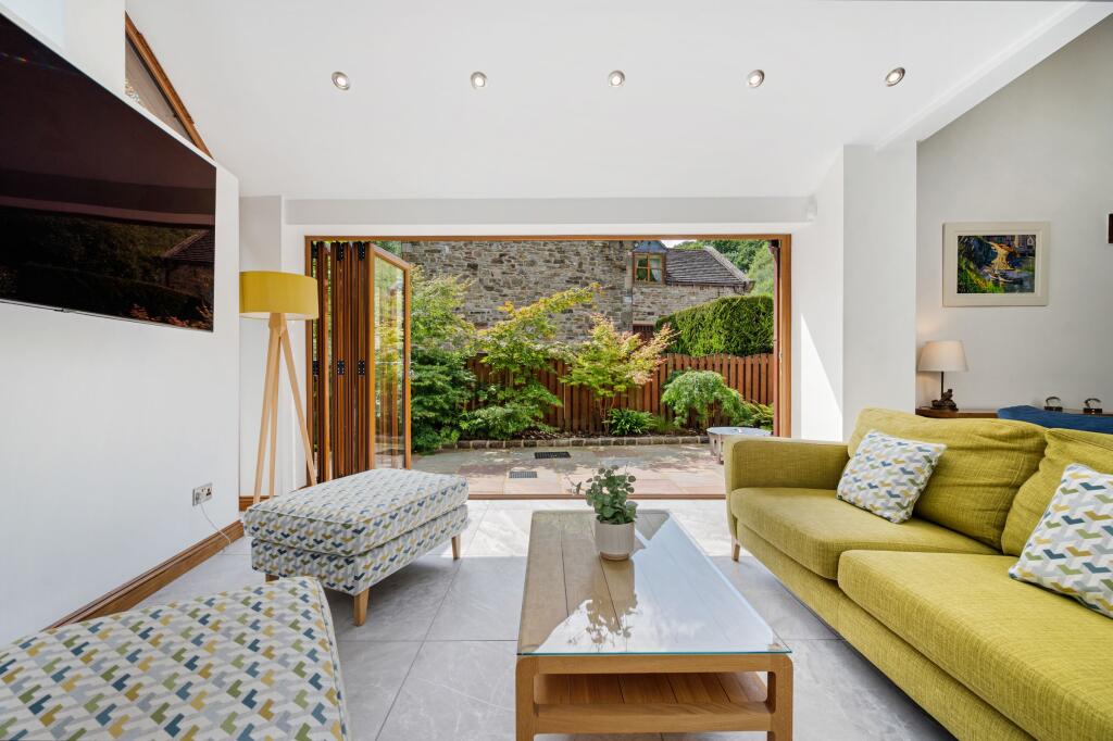 Open Plan Kitchen / Diner / Living