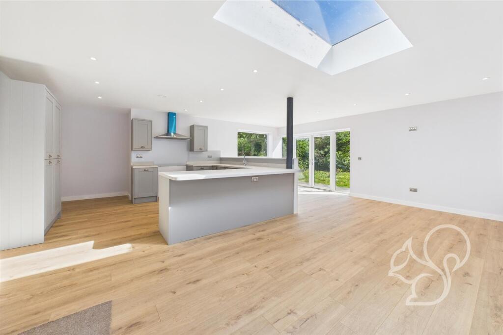 Kitchen/Living Area