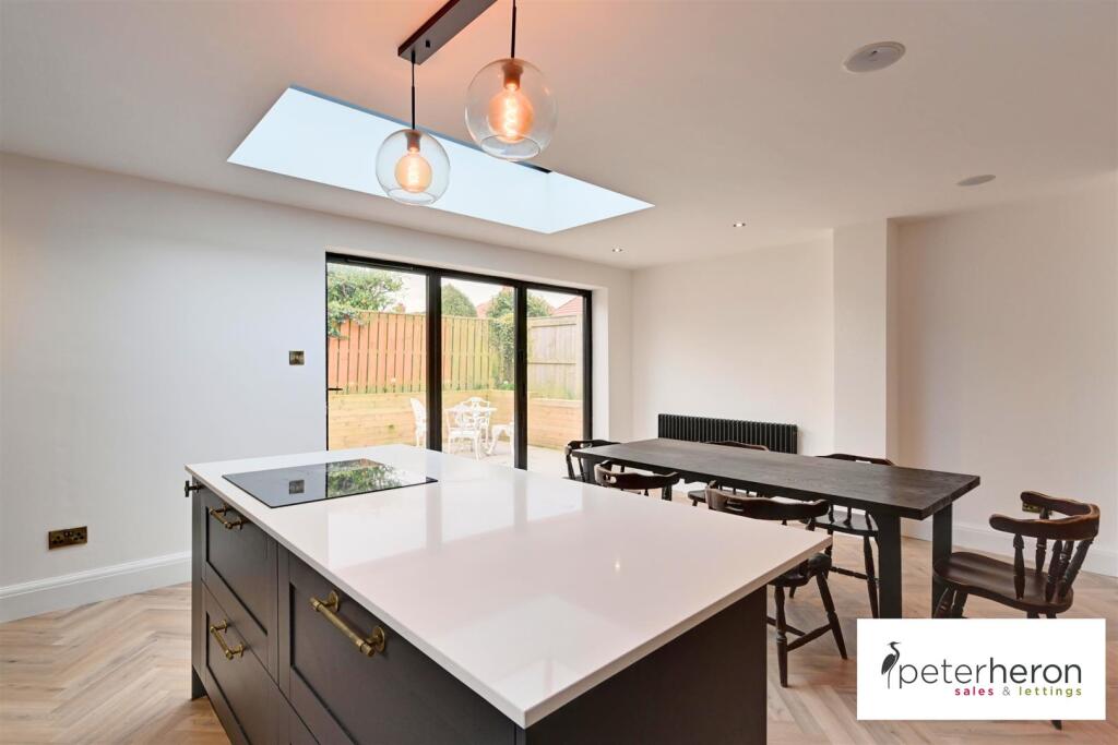 Open Plan Kitchen, Dining And Family Area