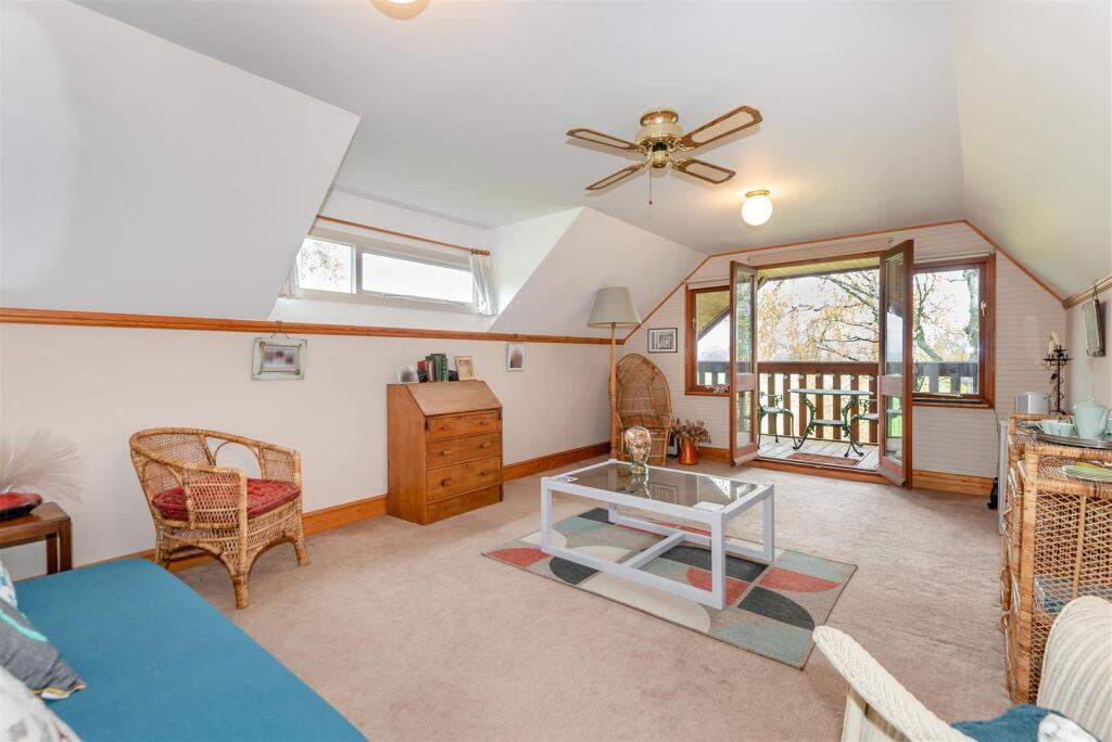 Bedroom 2.jpg