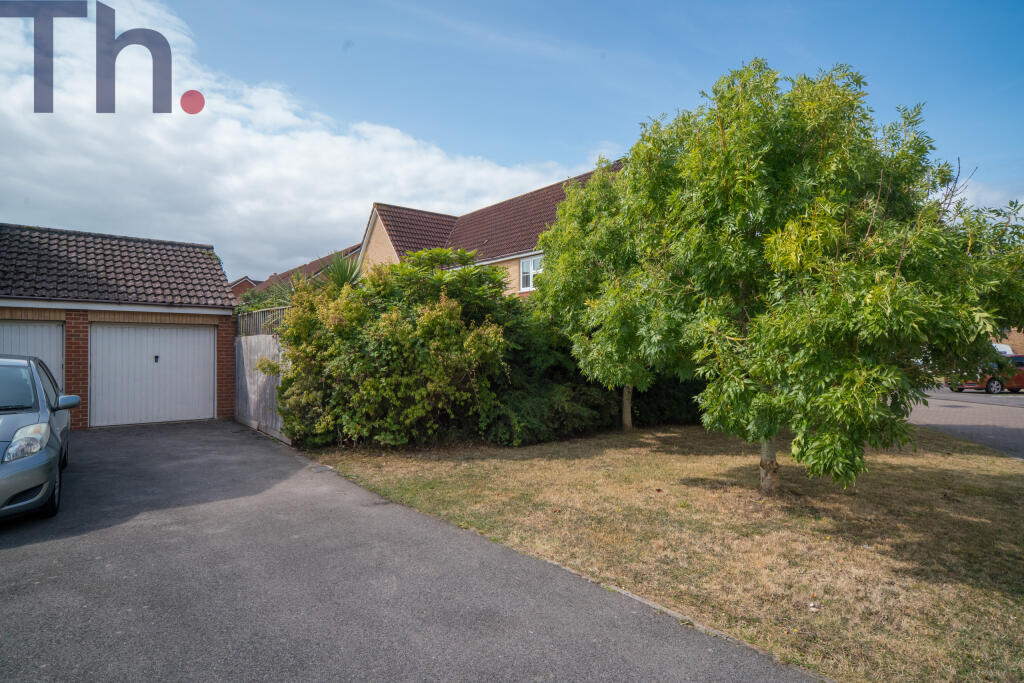 Garage, Driveway &amp; Side Garden