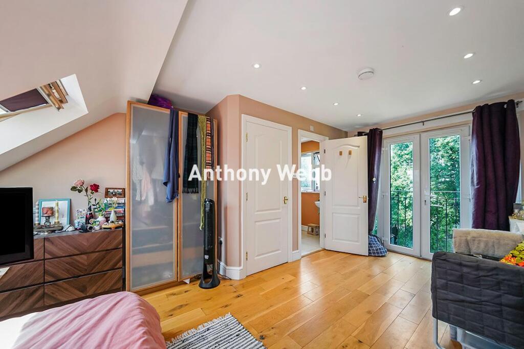 Bedroom 4