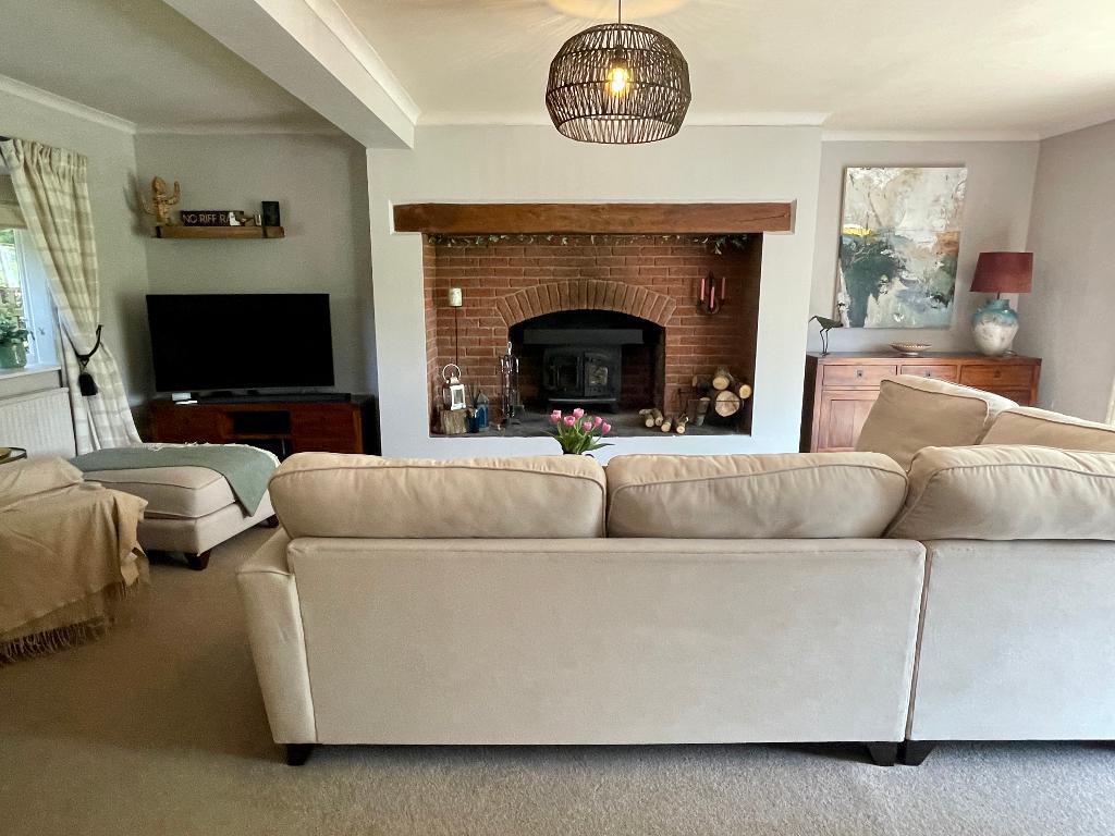 22' x 20' sitting room