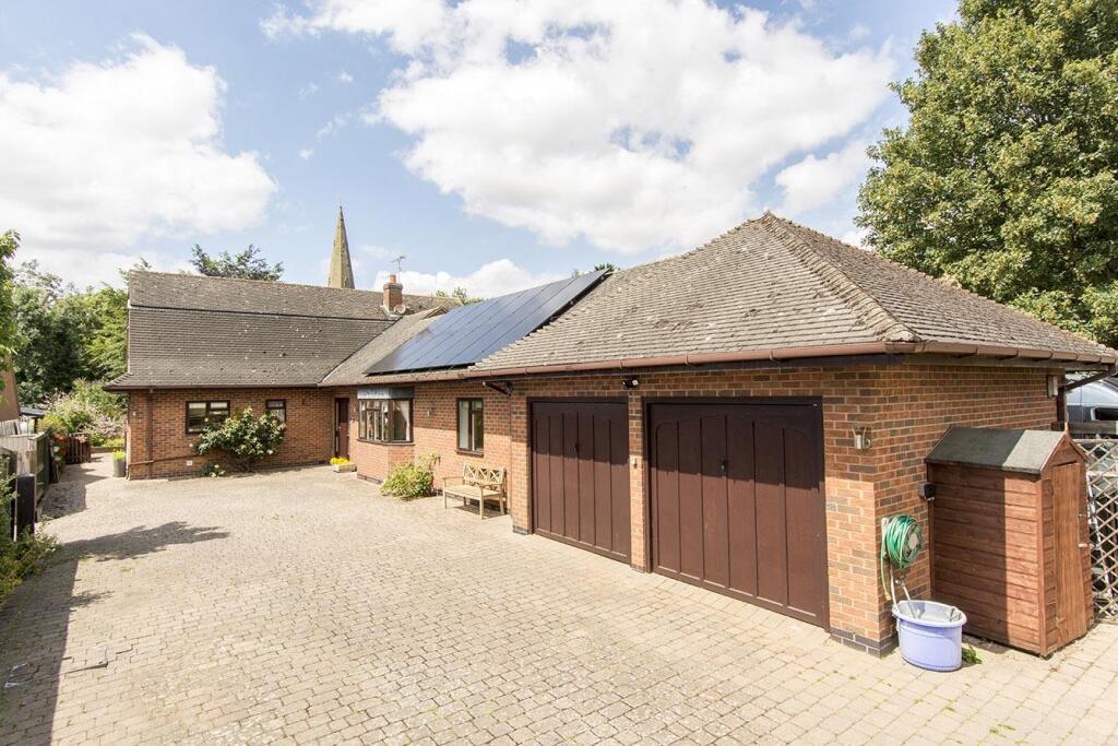 Double Garage &amp; Parking