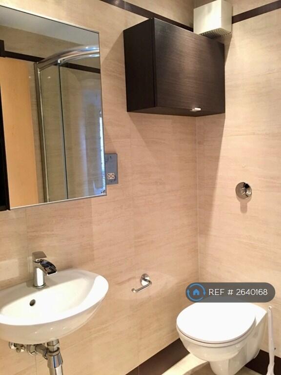 Ensuite With Ample Storage