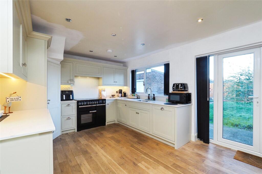 Fitted Kitchen