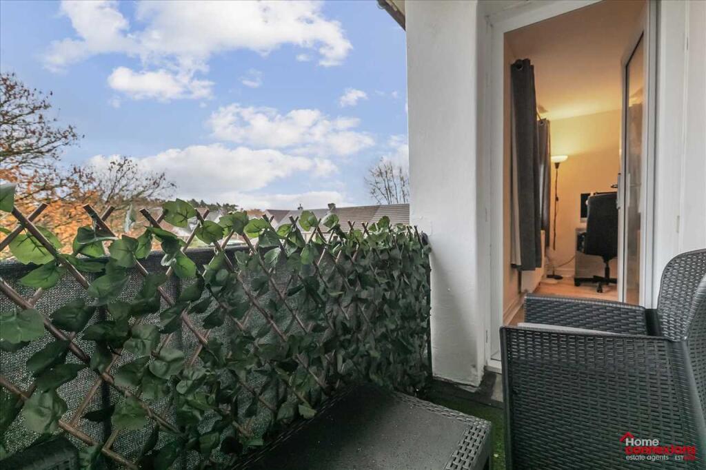 Balcony (2)