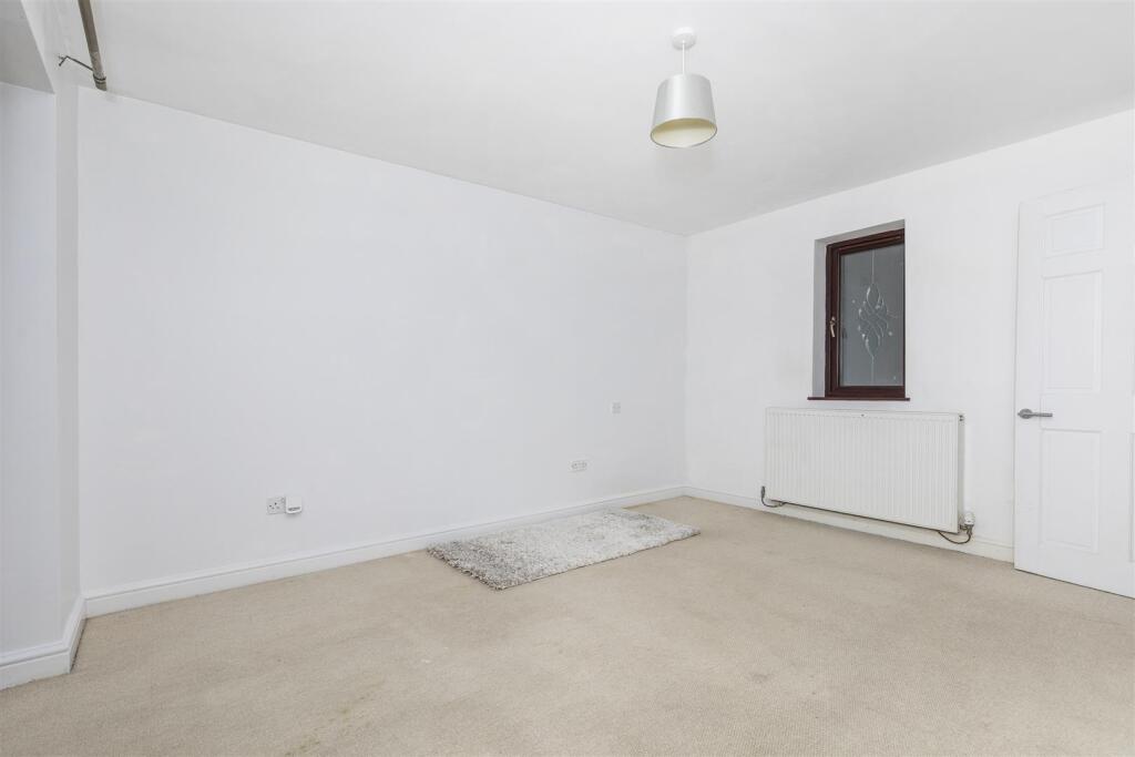 Bramleys Estate Agents - Hoults Lane - Greetland (