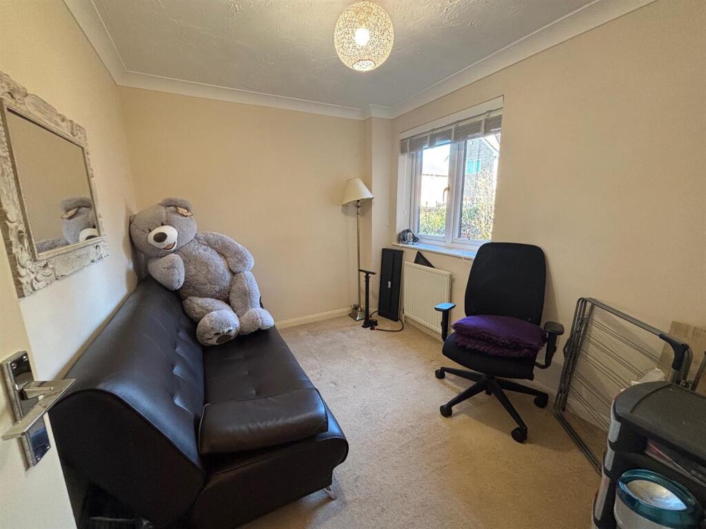 Bedroom 2.jpg