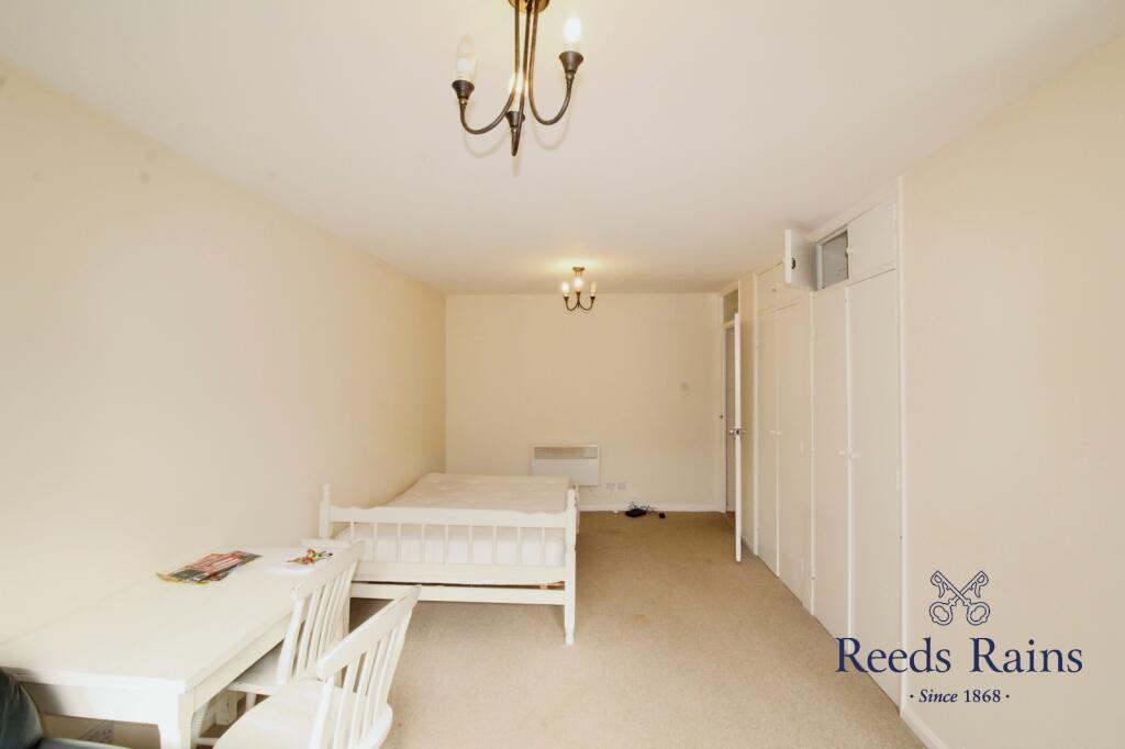Lounge/Bedroom