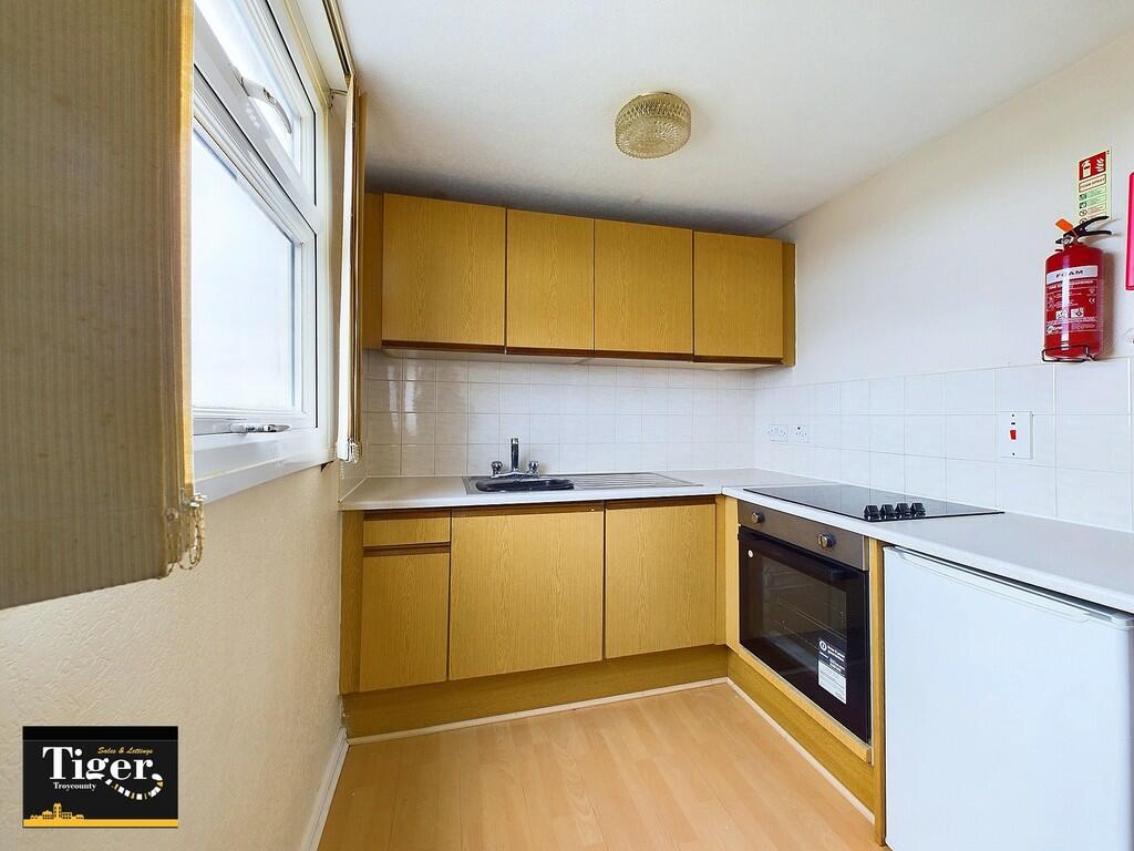 CAM03440G0-PR0195...