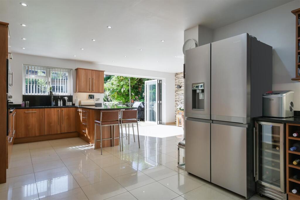 YEW TREE BOTTOM ROAD (17).jpg