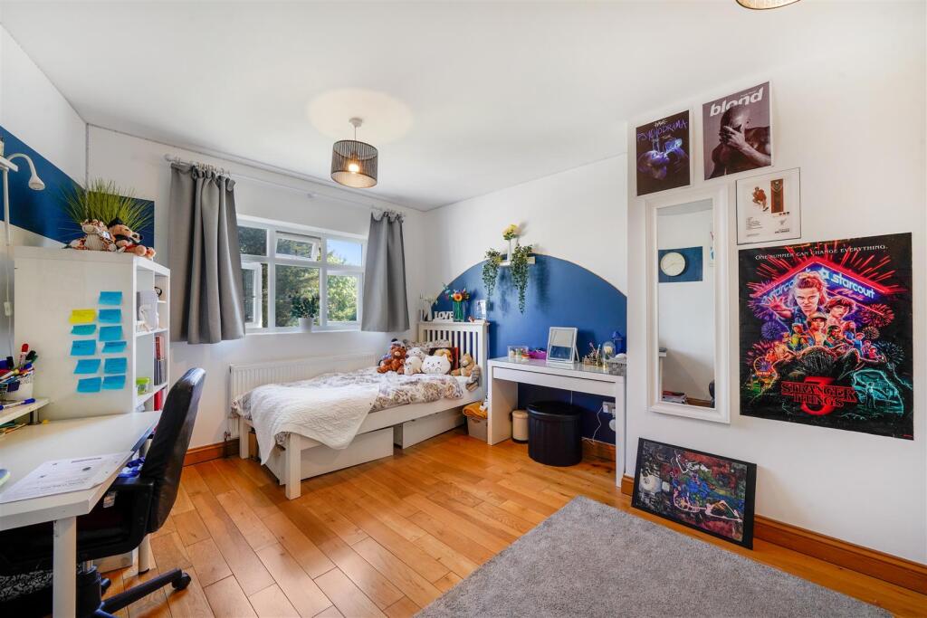 39 Carlton Avenue West - cTQi8YHB8gbFHF1l1SxO.jpg