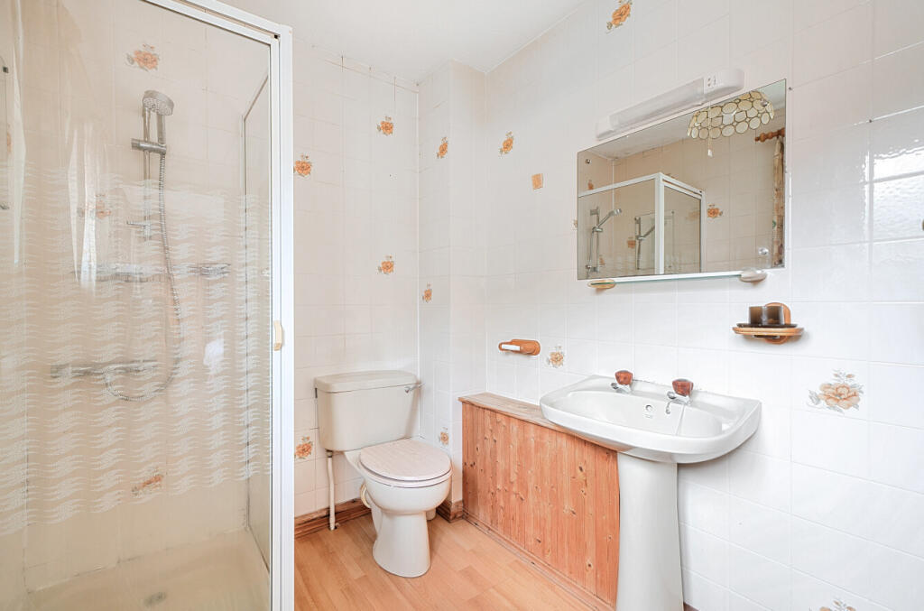 1314039-11-685d59...