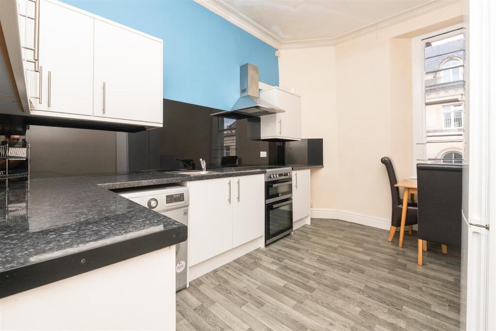 Flat-2-57-Queens-Road-BS8-1QL-1.jpg