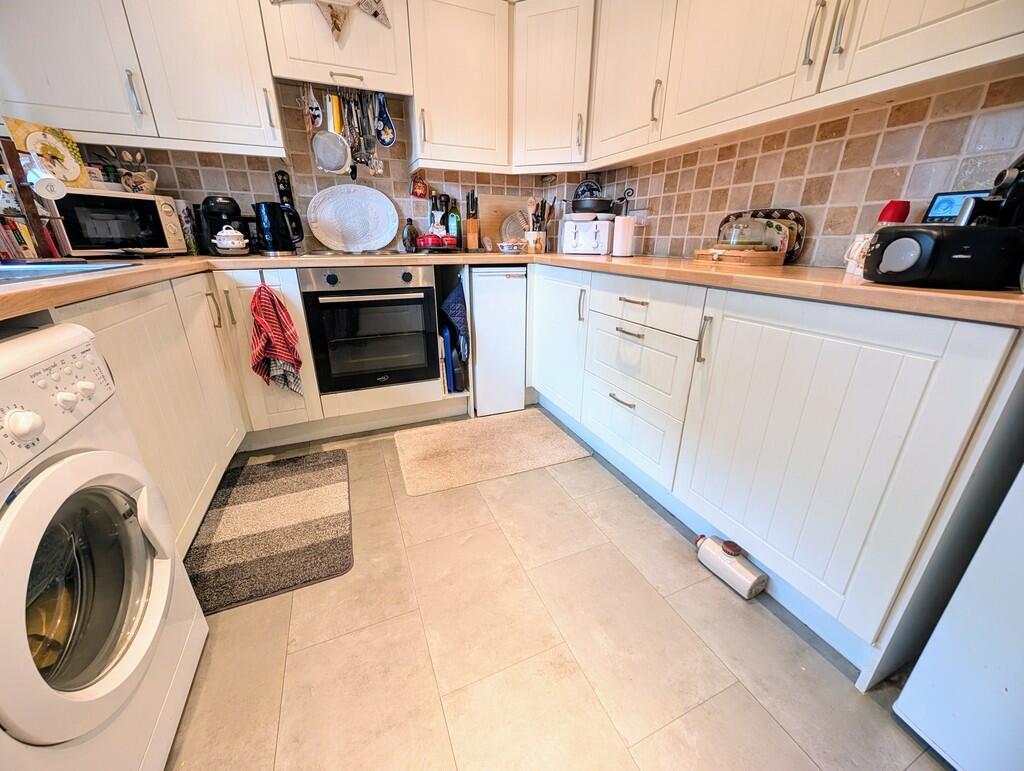 PXL_20251001_1427...