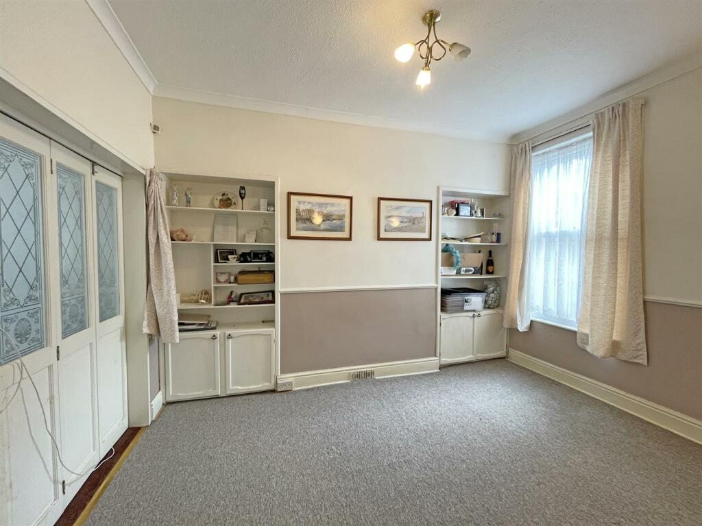 Ocean Street 12 Dining Room 2.jpg