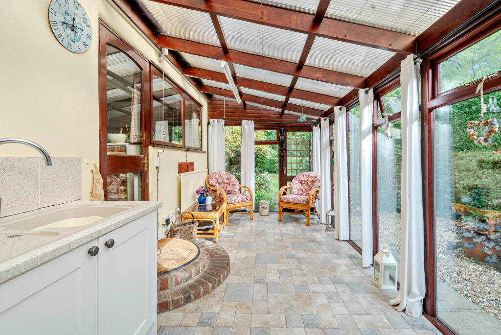 1346750-10-68b9be...