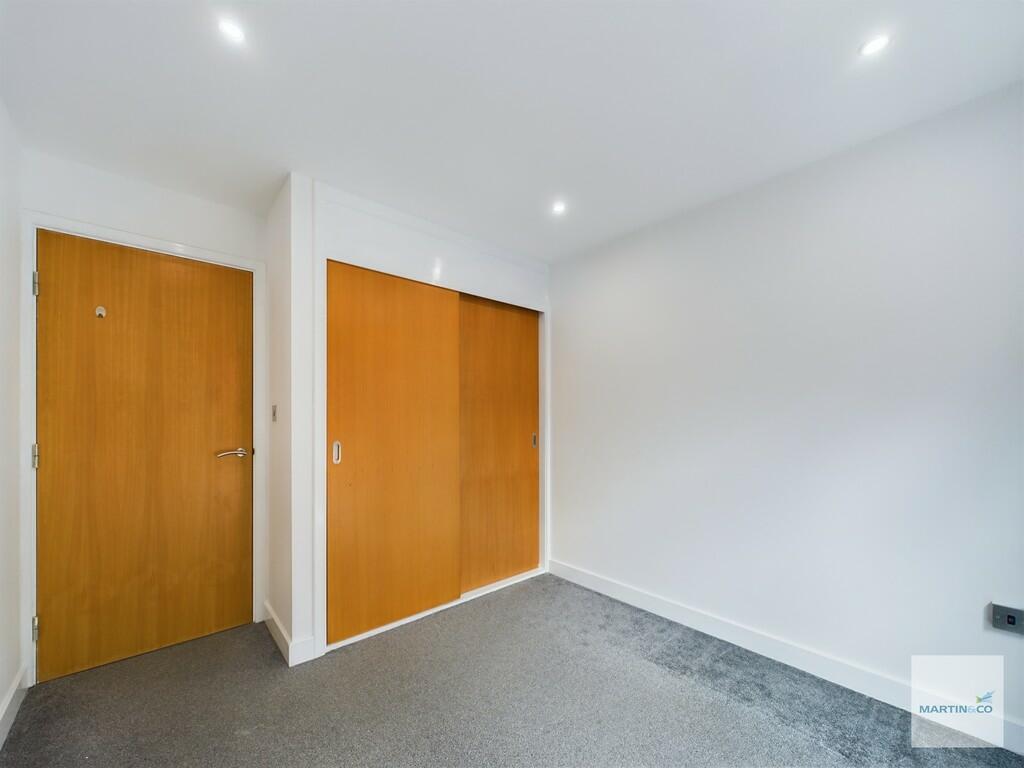 CAM03394G0-PR0126...